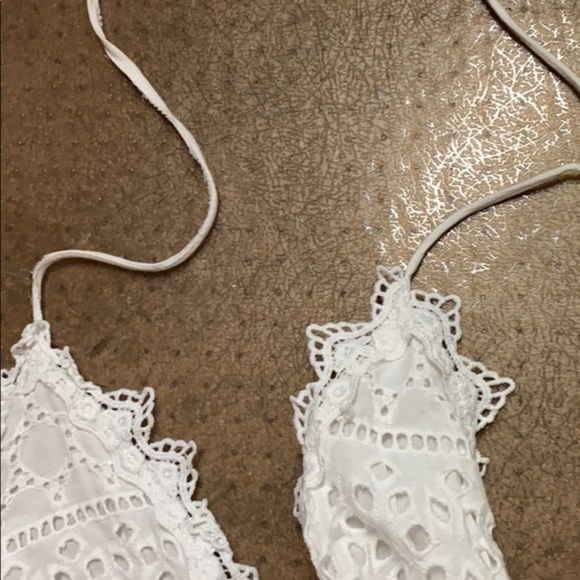 Lulumari White Eyelet Cut Out Dress Small - Picture 7 of 8